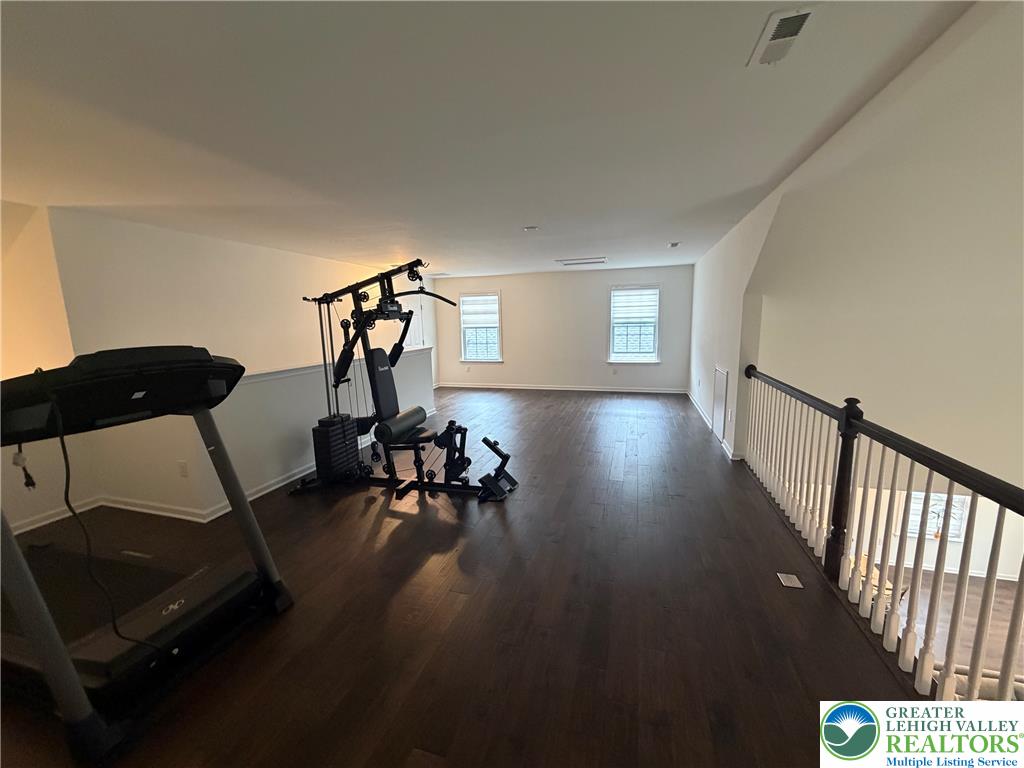 3760 Founders Xing Property Photo 25
