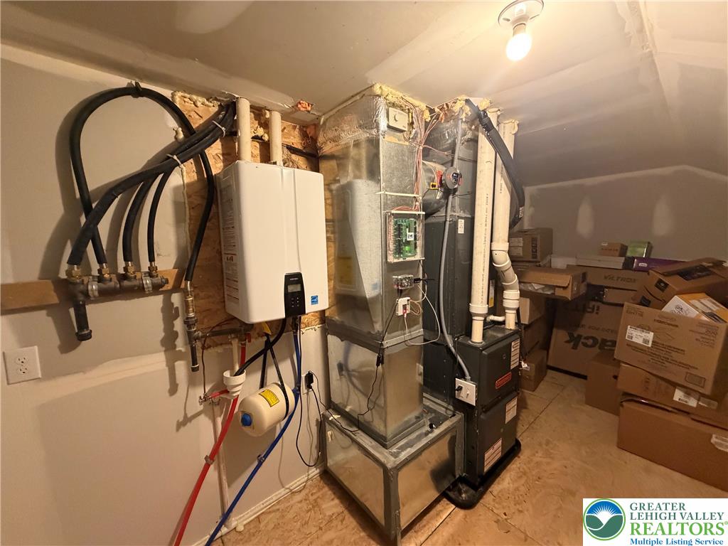 3760 Founders Xing Property Photo 29