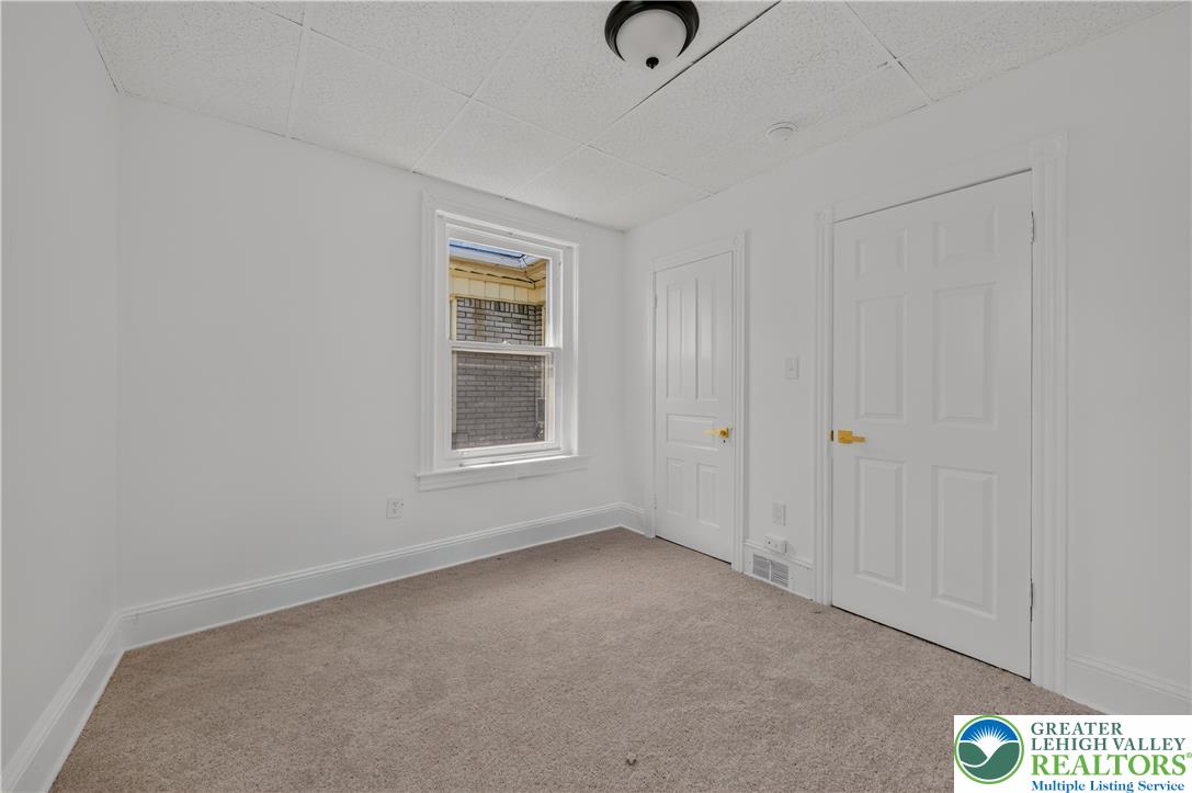 917 Spring Street Property Photo 15
