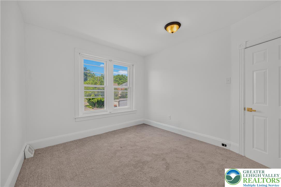 917 Spring Street Property Photo 20