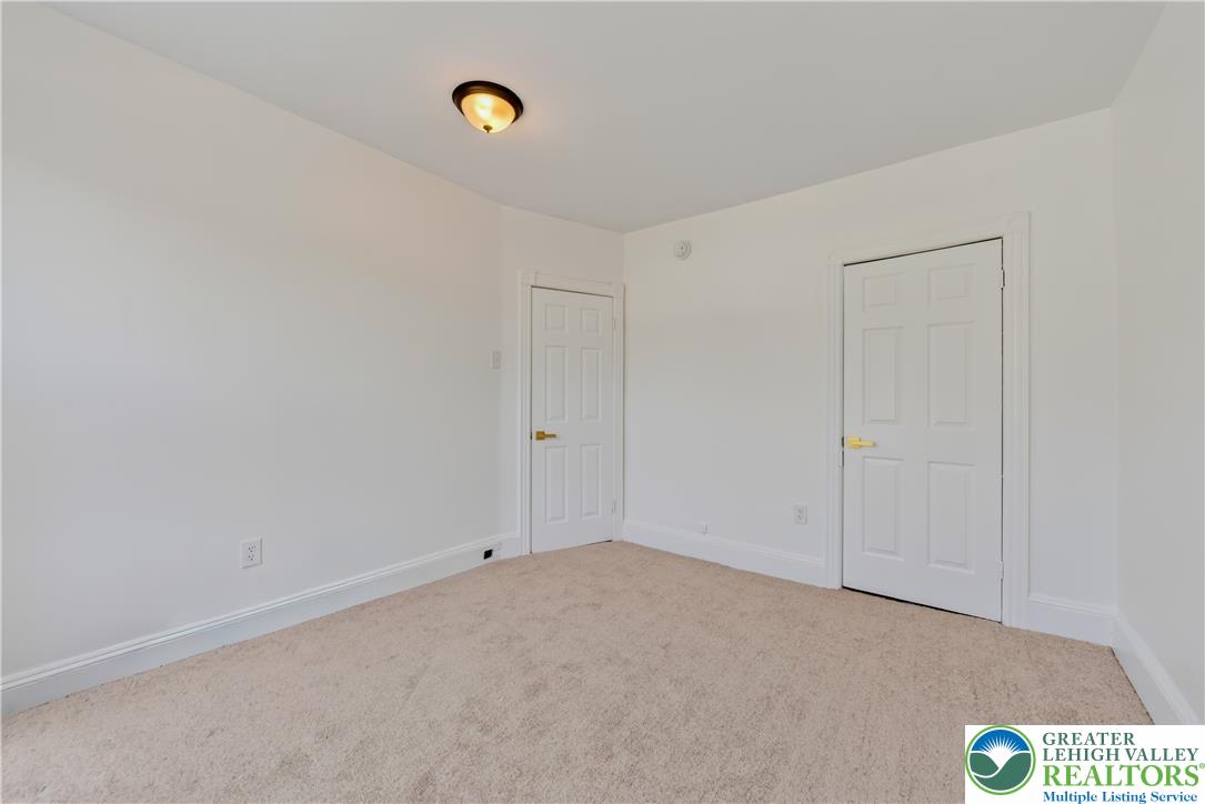 917 Spring Street Property Photo 21