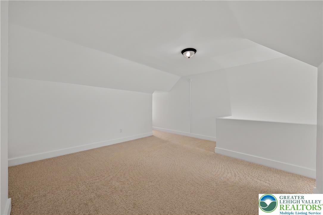 917 Spring Street Property Photo 23