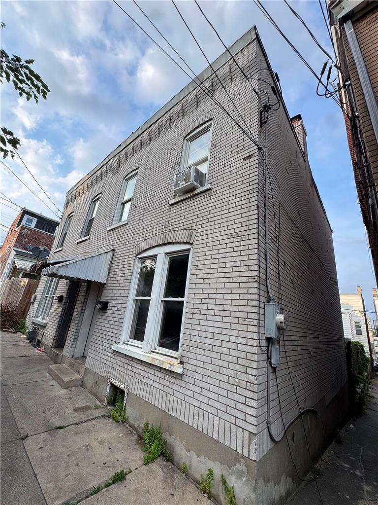 535 Elliger Street Property Photo 2