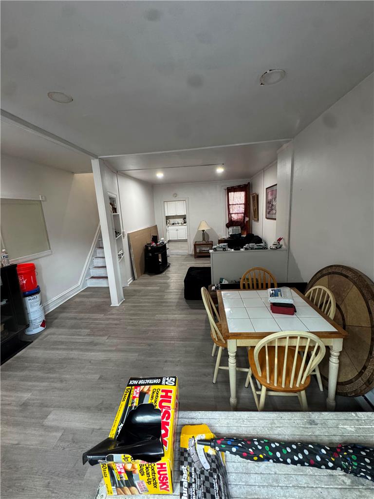 535 Elliger Street Property Photo 7