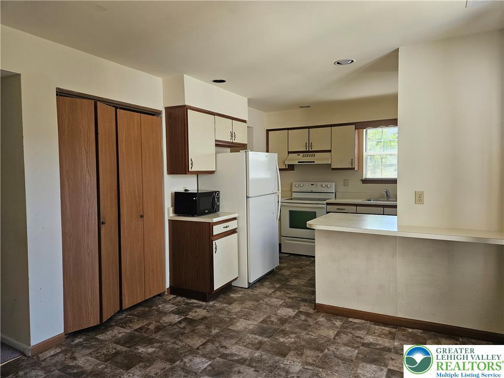 363 Minor Street Property Photo 8