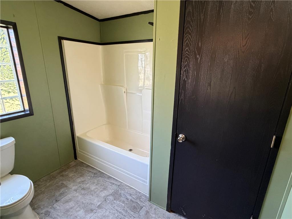 4541 Main St Property Photo 19