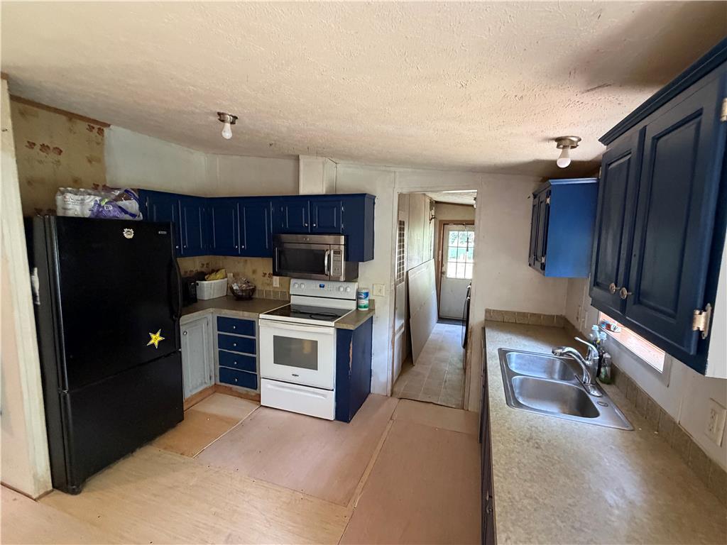4541 Main St Property Photo 47