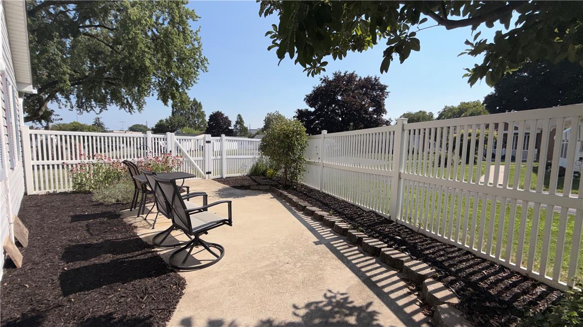 49 Seyfried Avenue Property Photo 12