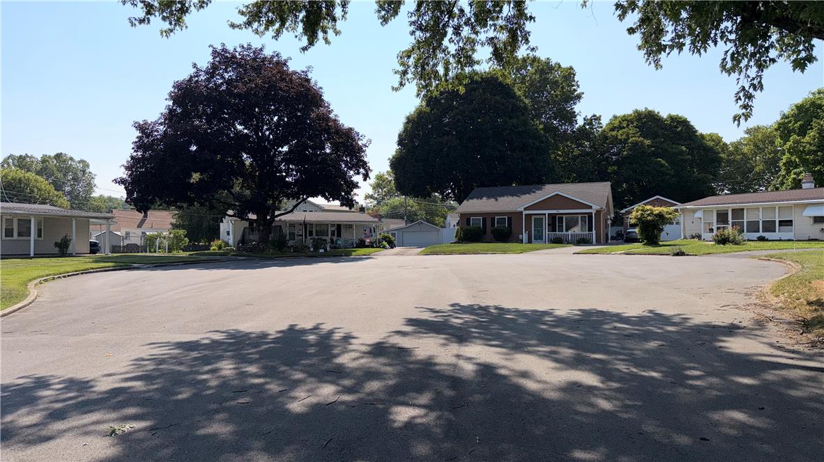 49 Seyfried Avenue Property Photo 16