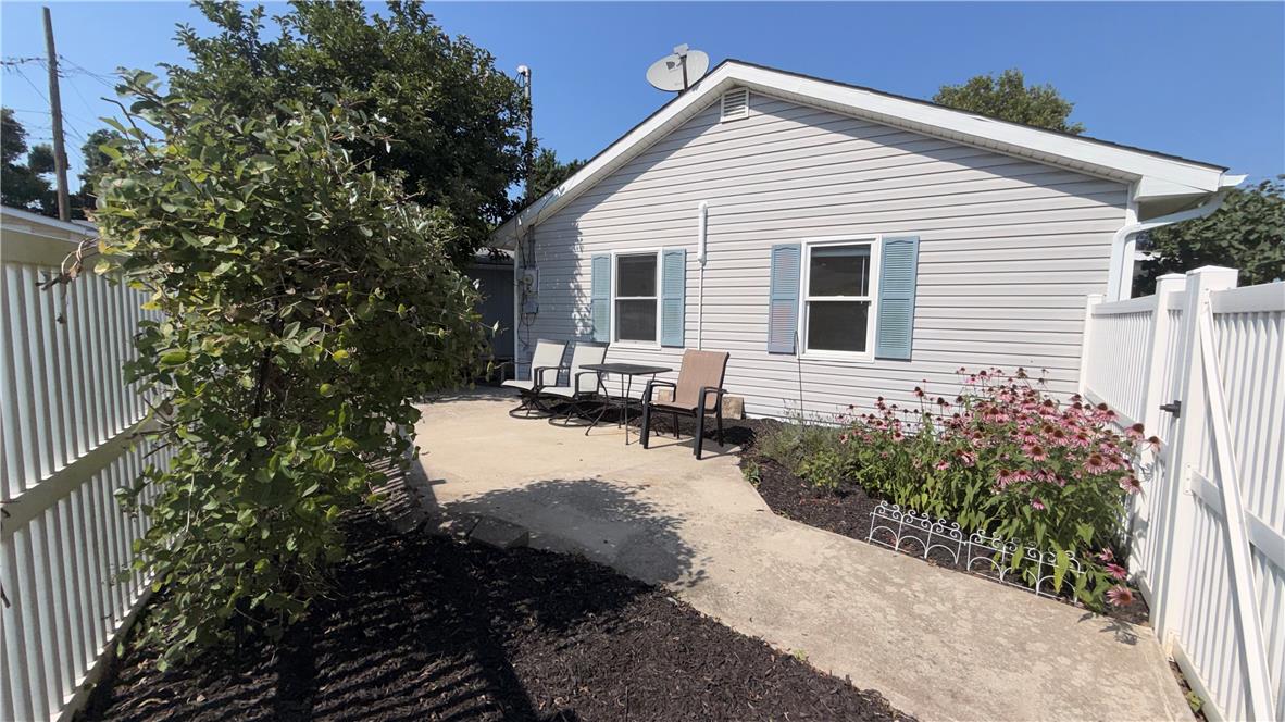 49 Seyfried Avenue Property Photo 19