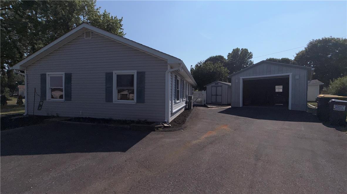 49 Seyfried Avenue Property Photo 30