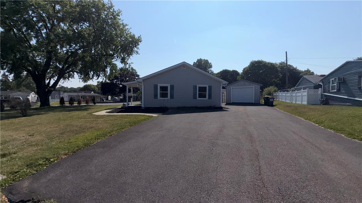 49 Seyfried Avenue Property Photo 33