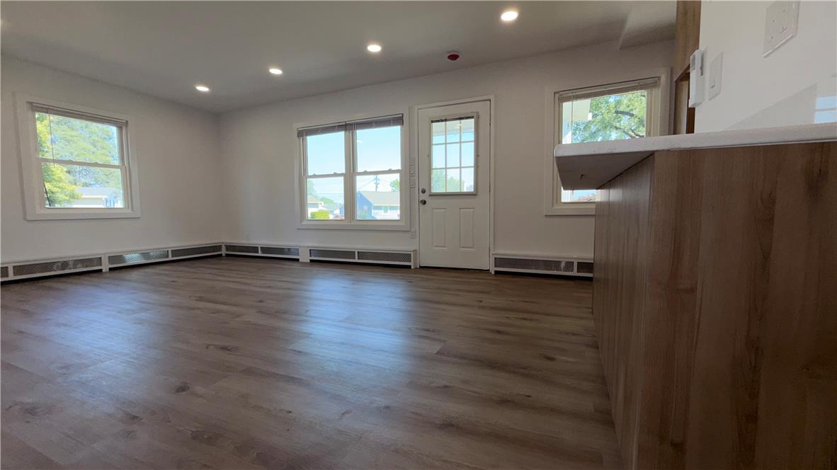 49 Seyfried Avenue Property Photo 38