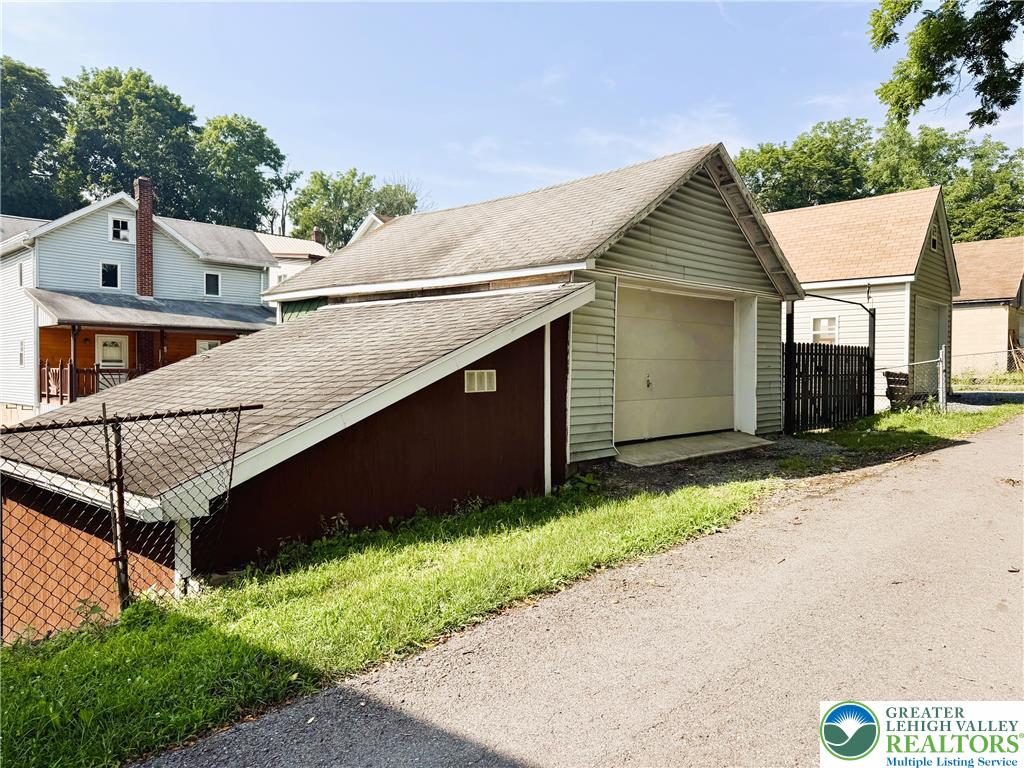 130 Bridge Street Property Photo 35