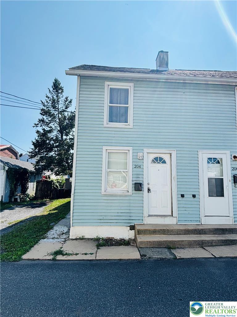 204 Limestone Street Property Photo 3
