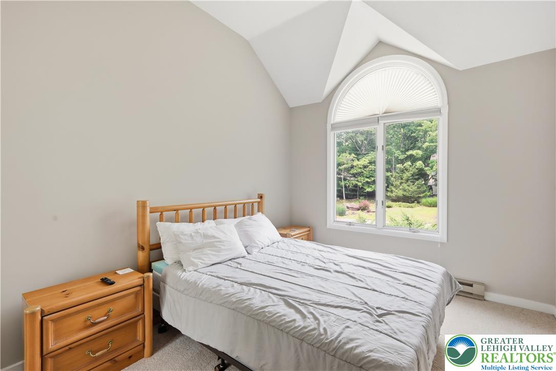 76 Laurelwoods Drive Property Photo 14