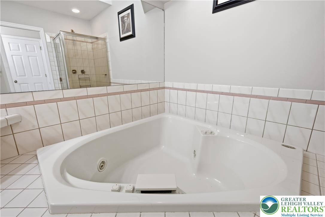 76 Laurelwoods Drive Property Photo 19