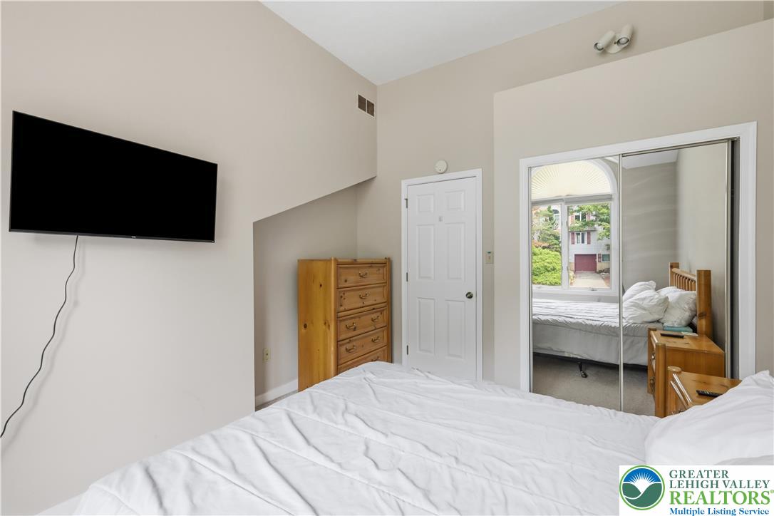76 Laurelwoods Drive Property Photo 27