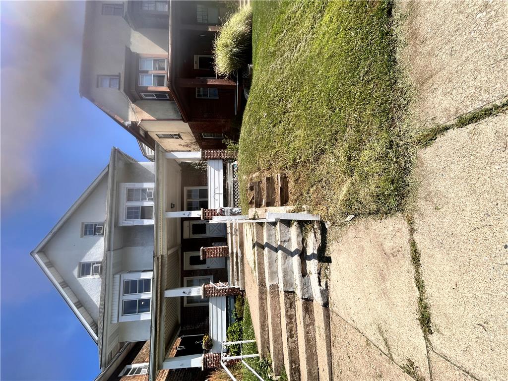 518 West Union Boulevard Property Photo 1
