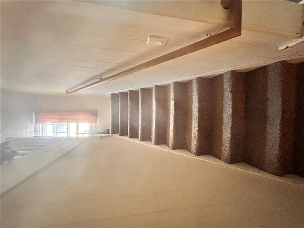 518 West Union Boulevard Property Photo 15