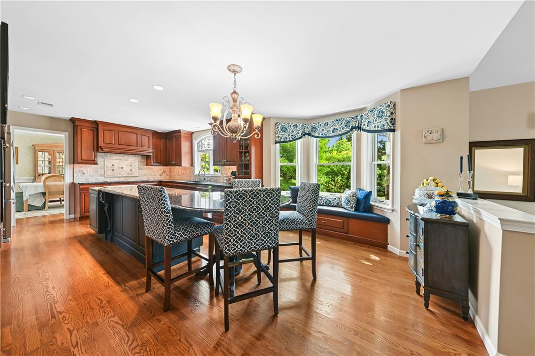 1830 Pear Court Property Photo 6