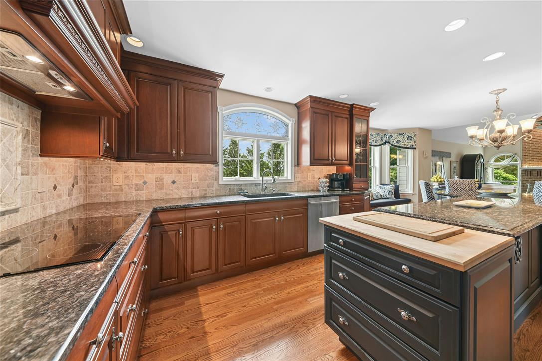 1830 Pear Court Property Photo 8