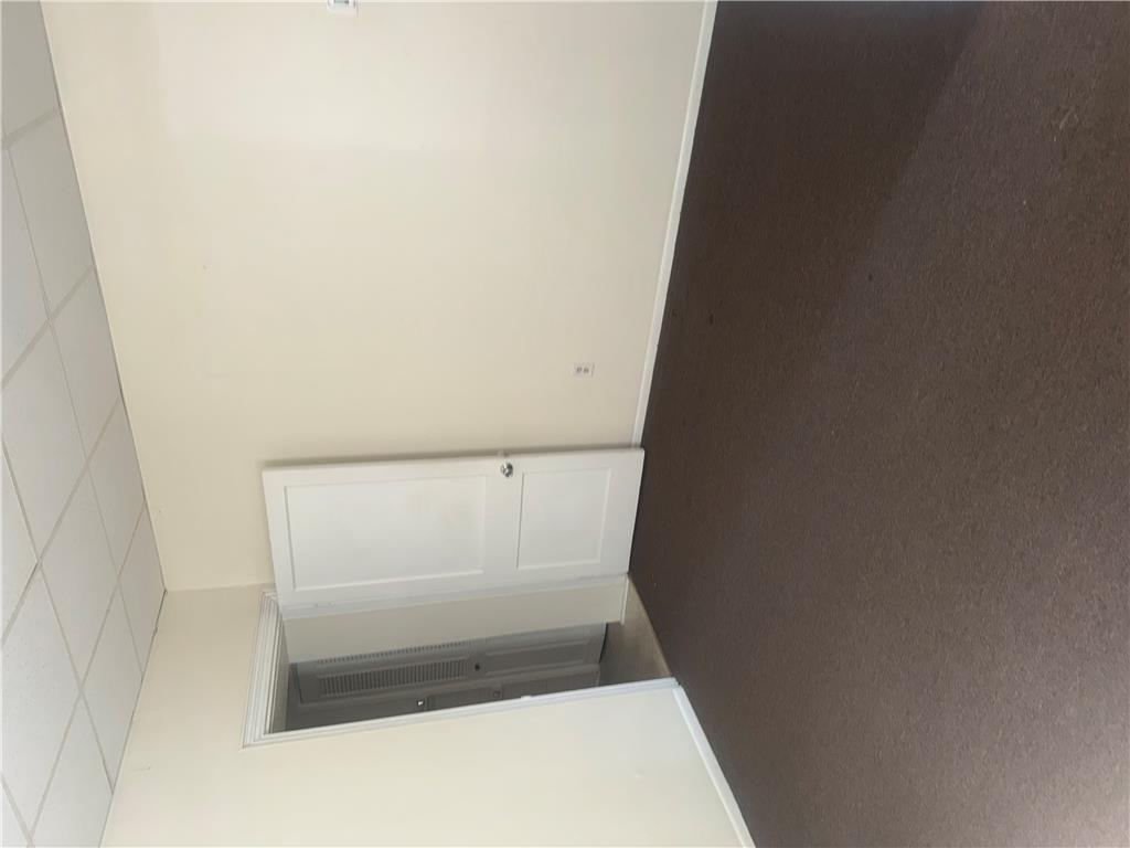 717 Center Street 2f Property Photo 6