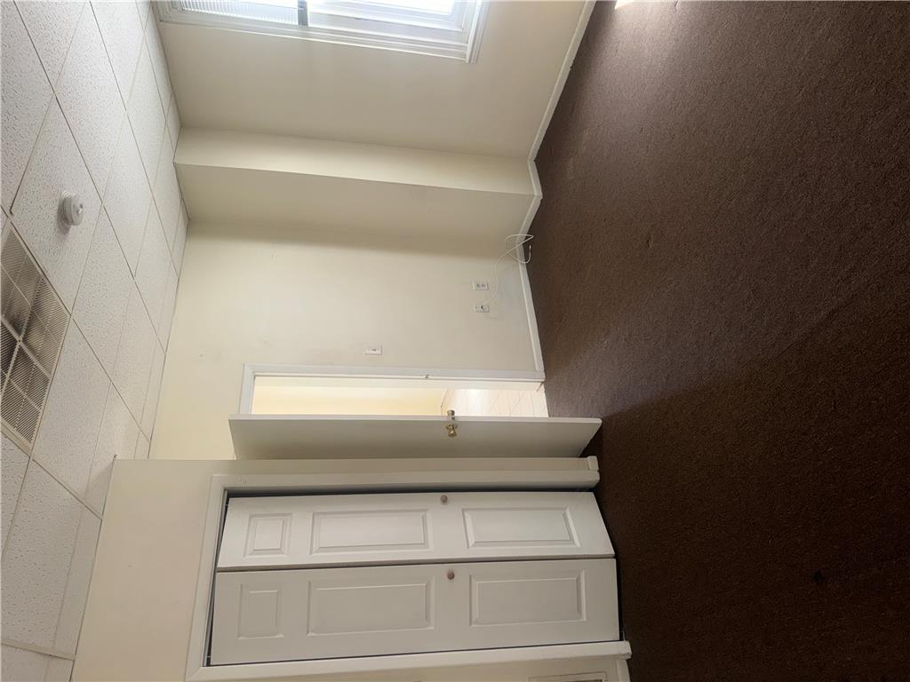 717 Center Street 2f Property Photo 7