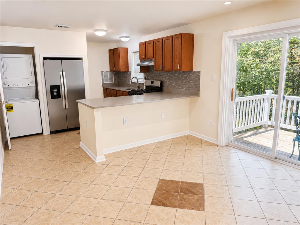897 Country Place Drive Property Photo 4