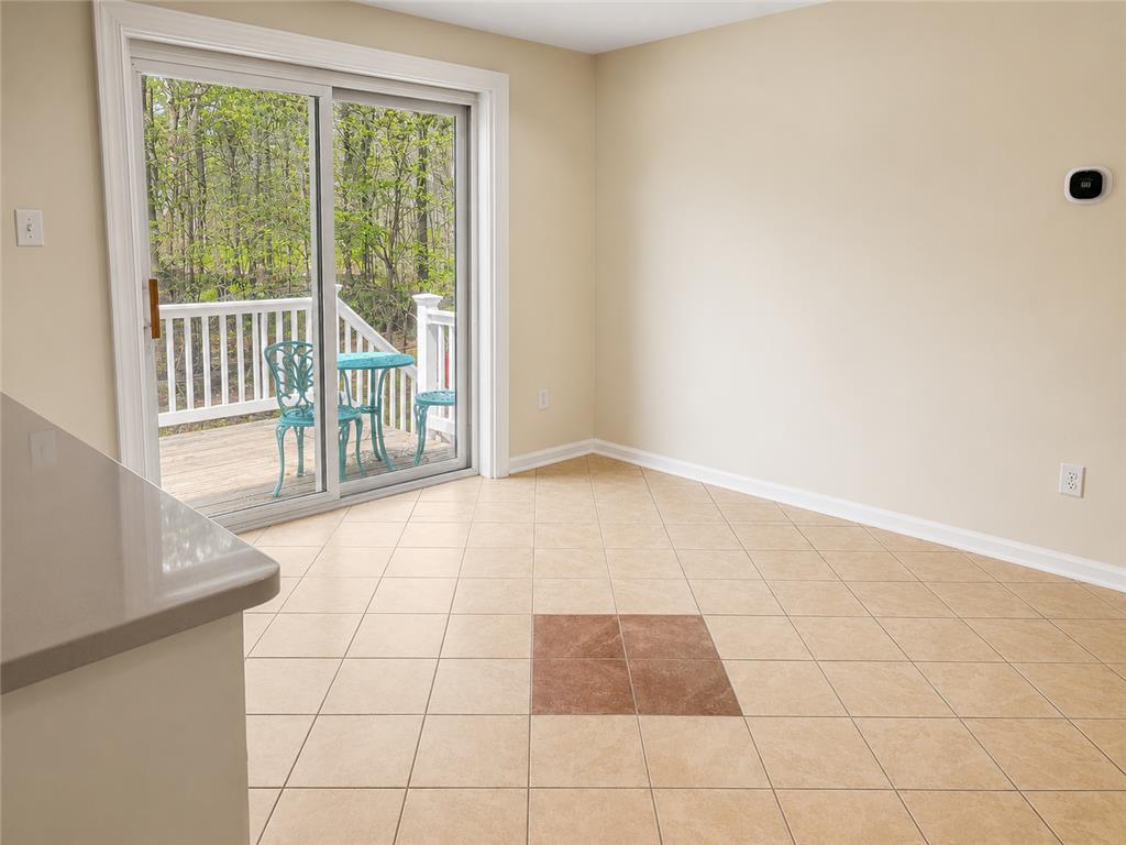 897 Country Place Drive Property Photo 5