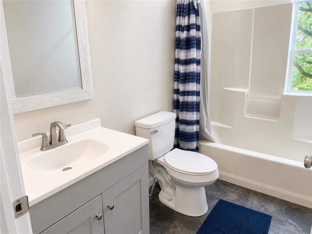 897 Country Place Drive Property Photo 8
