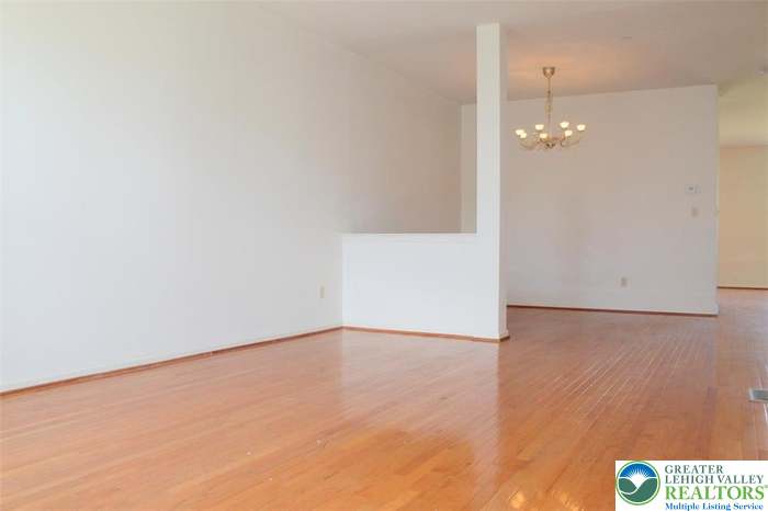 183 Redclover Lane Property Photo 8