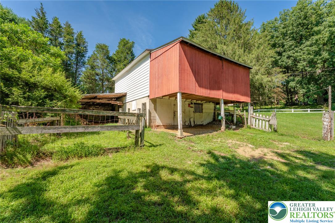 210 Snyders Road Property Photo 5