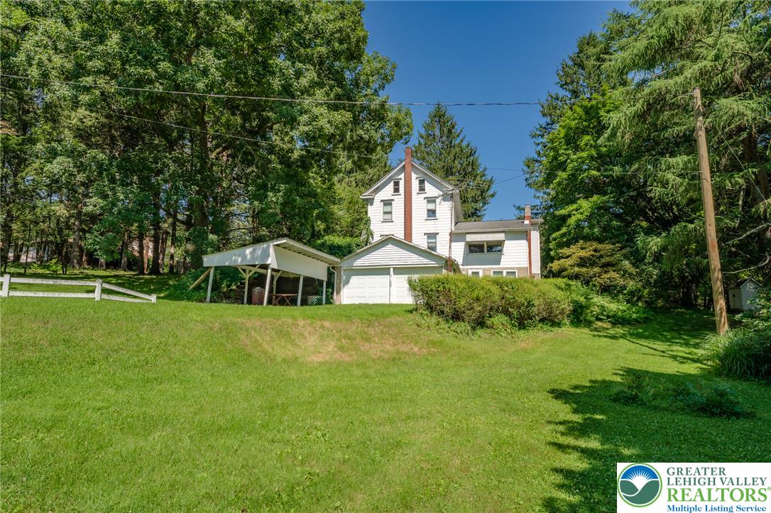 210 Snyders Road Property Photo 10