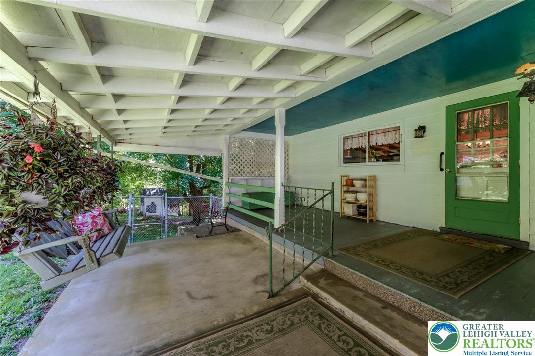 210 Snyders Road Property Photo 16