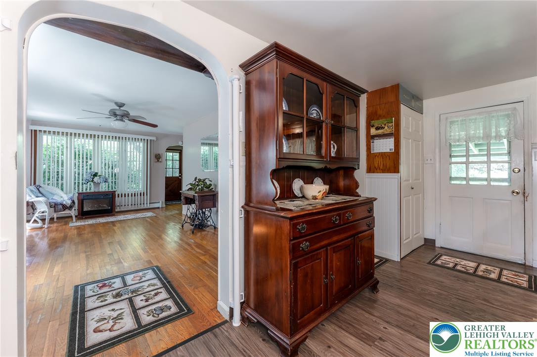 210 Snyders Road Property Photo 22