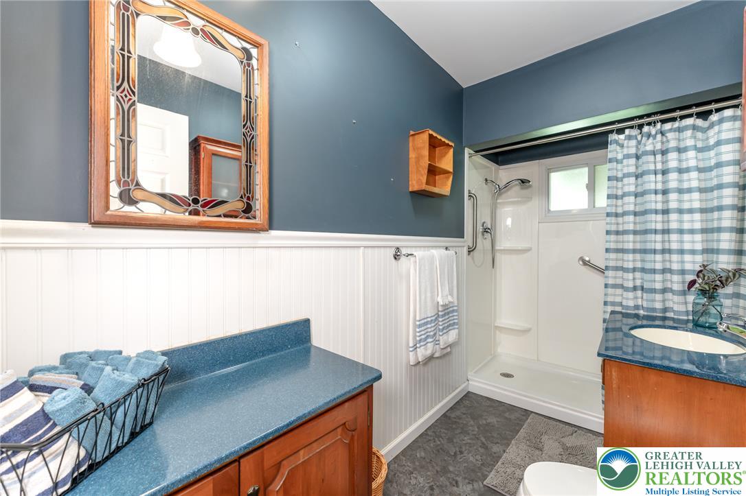 210 Snyders Road Property Photo 30
