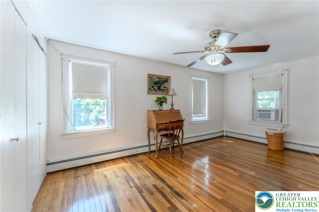 210 Snyders Road Property Photo 37