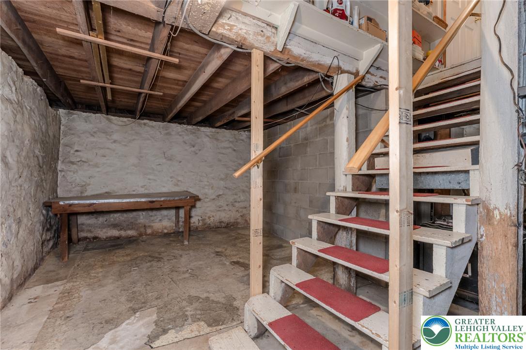 210 Snyders Road Property Photo 41