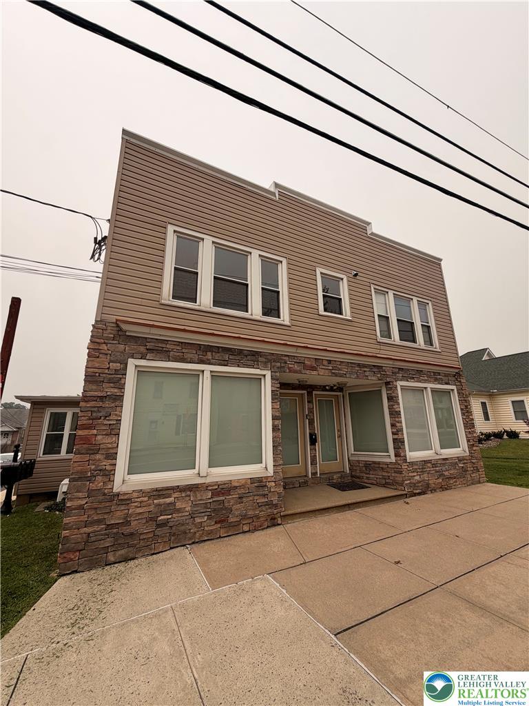 52 South Broadway A Property Photo 1