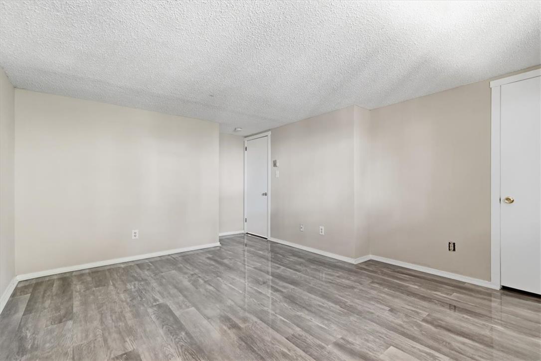 126 Cross Country Lane Property Photo 35