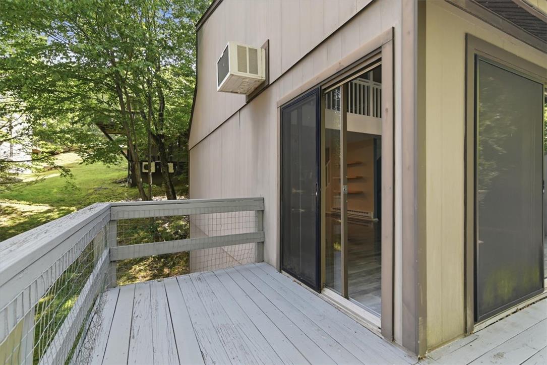 126 Cross Country Lane Property Photo 41
