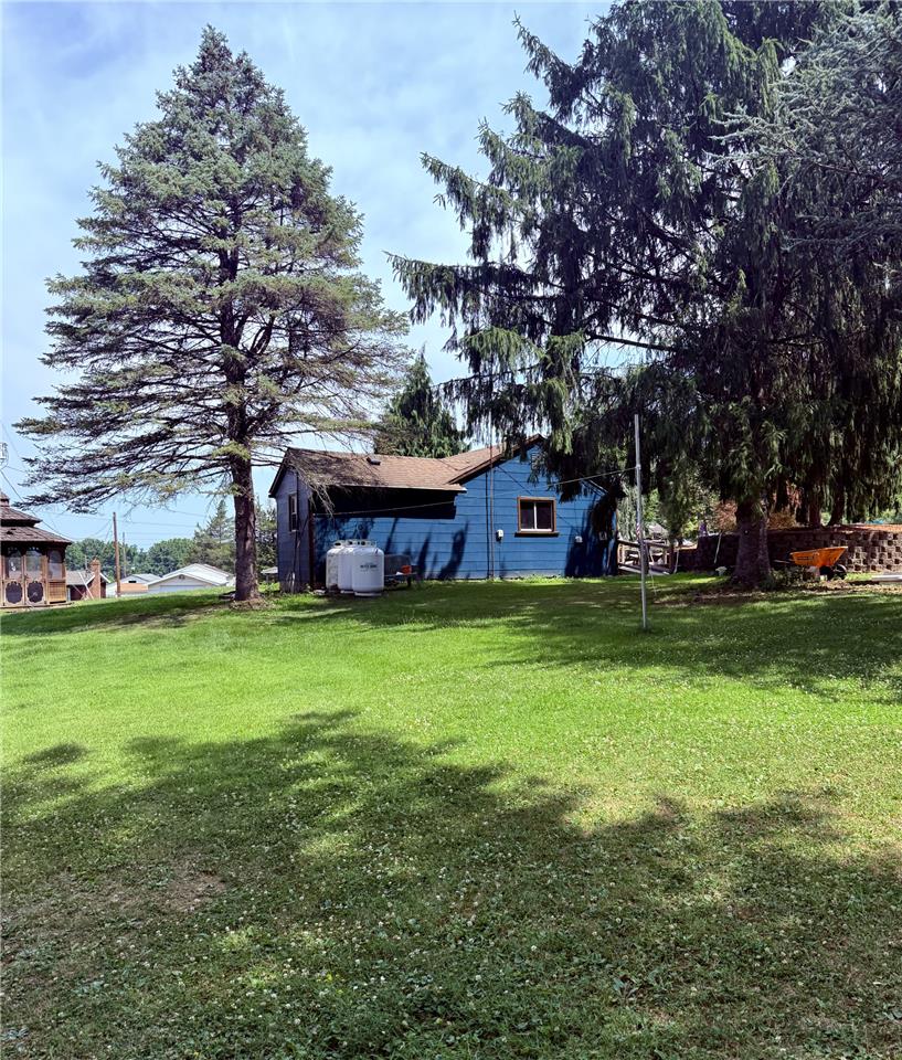 1988 Herbert Avenue Property Photo 4