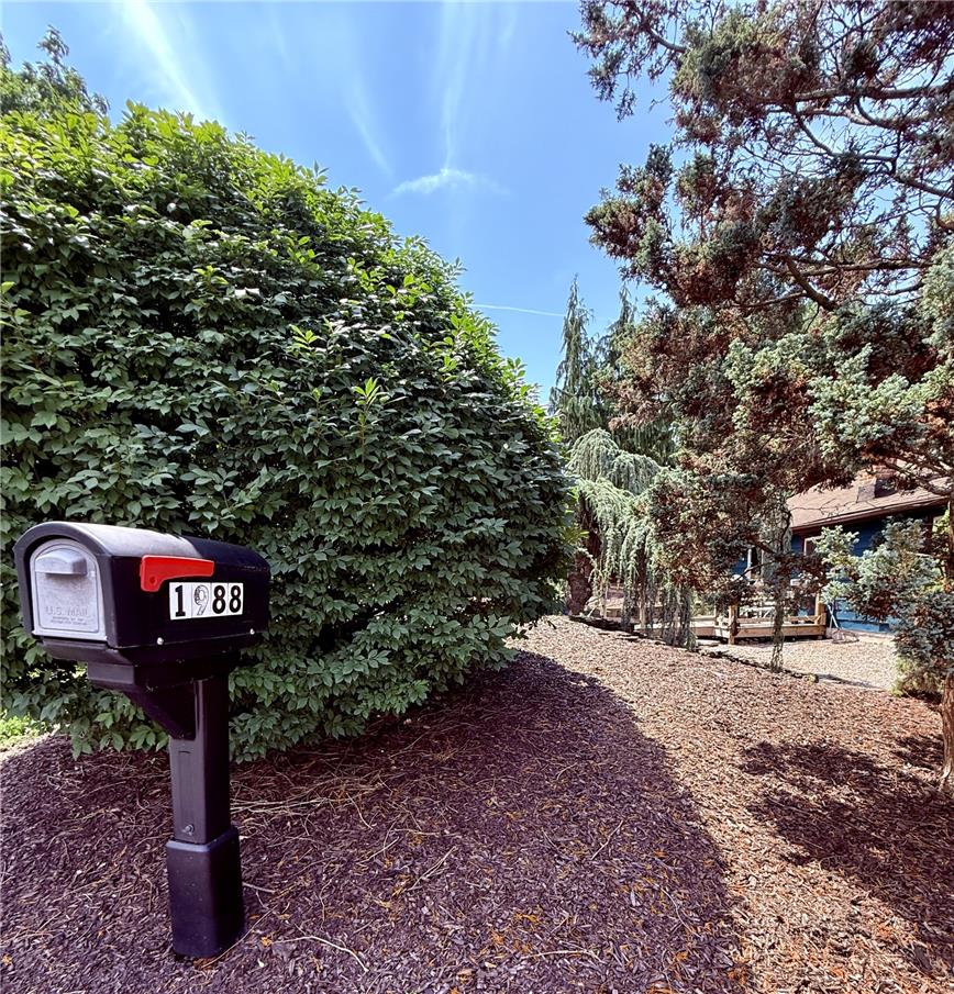 1988 Herbert Avenue Property Photo 5