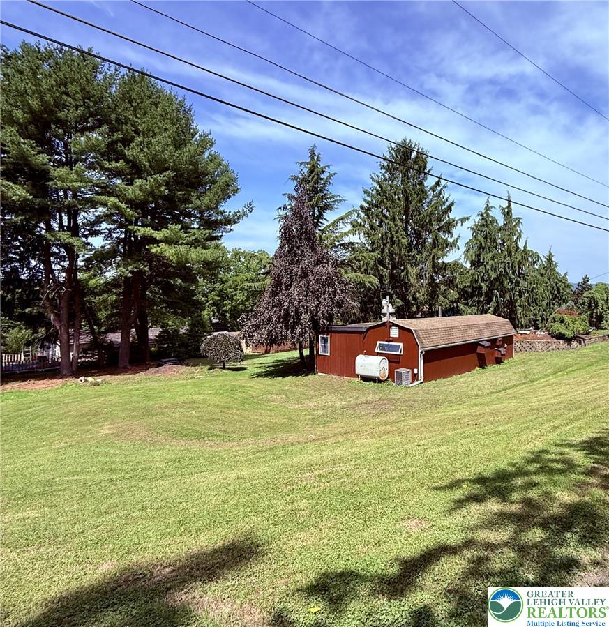 1988 Herbert Avenue Property Photo 8