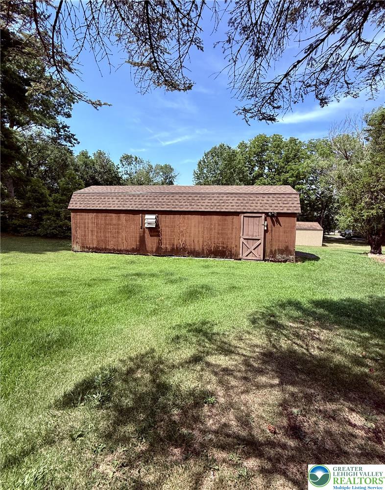 1988 Herbert Avenue Property Photo 23