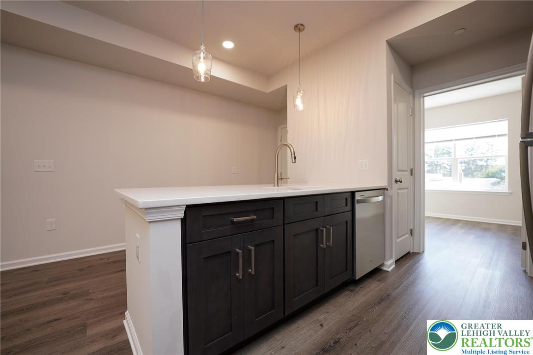 1210 Eaton Avenue 205 Property Photo 9