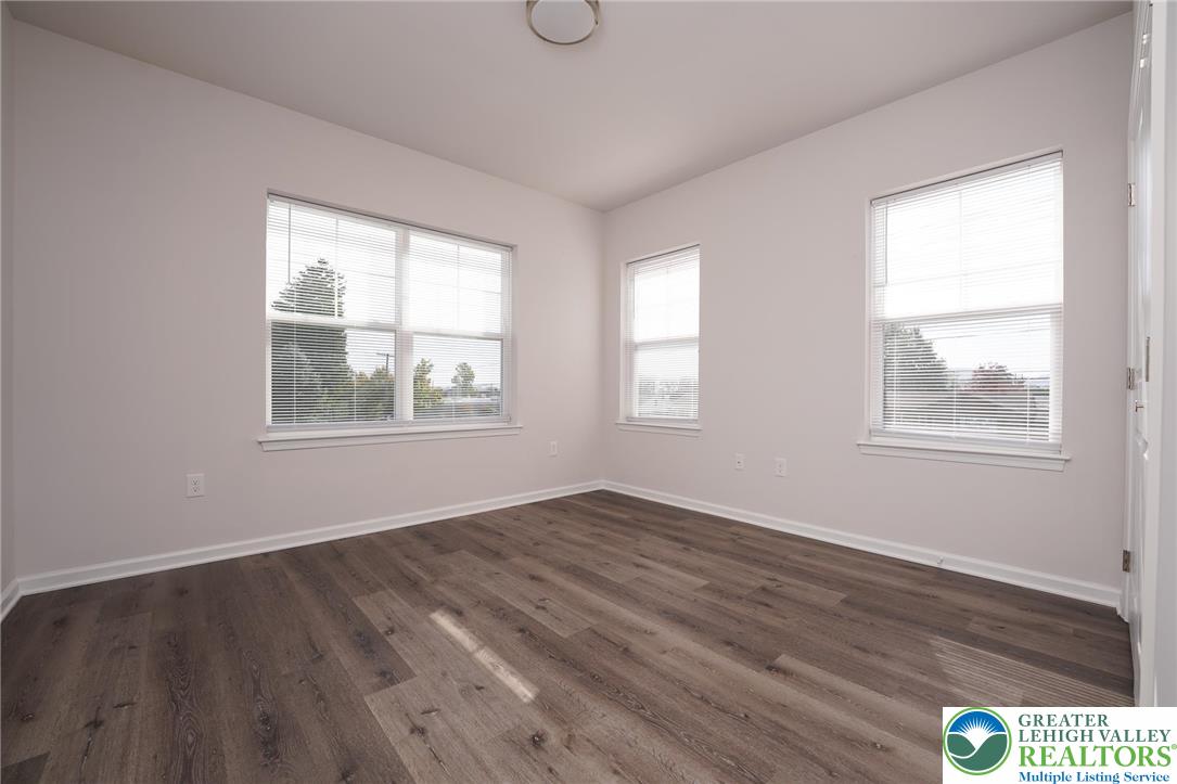 1210 Eaton Avenue 205 Property Photo 15