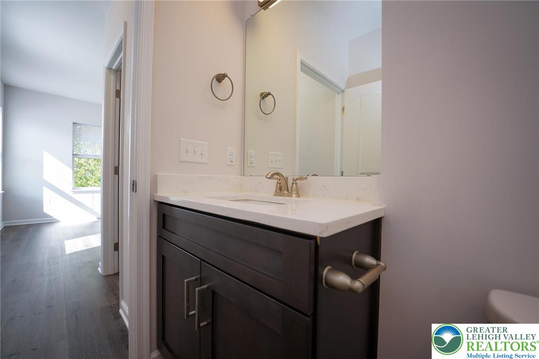1210 Eaton Avenue 205 Property Photo 20