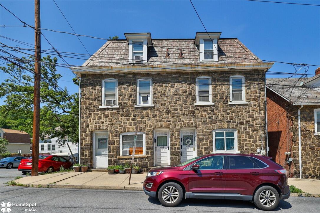 682 Hayes Street Property Photo 29
